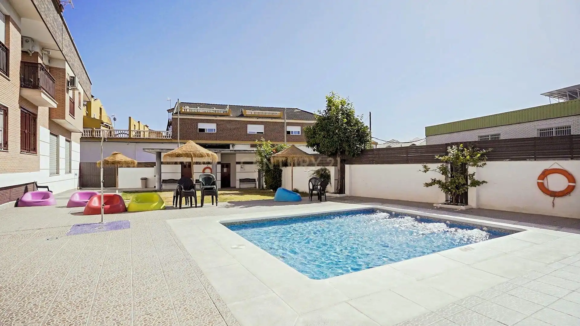 Piscina de Apartament en venda en Churriana de la Vega amb Jardí privat i Piscina comunitària
