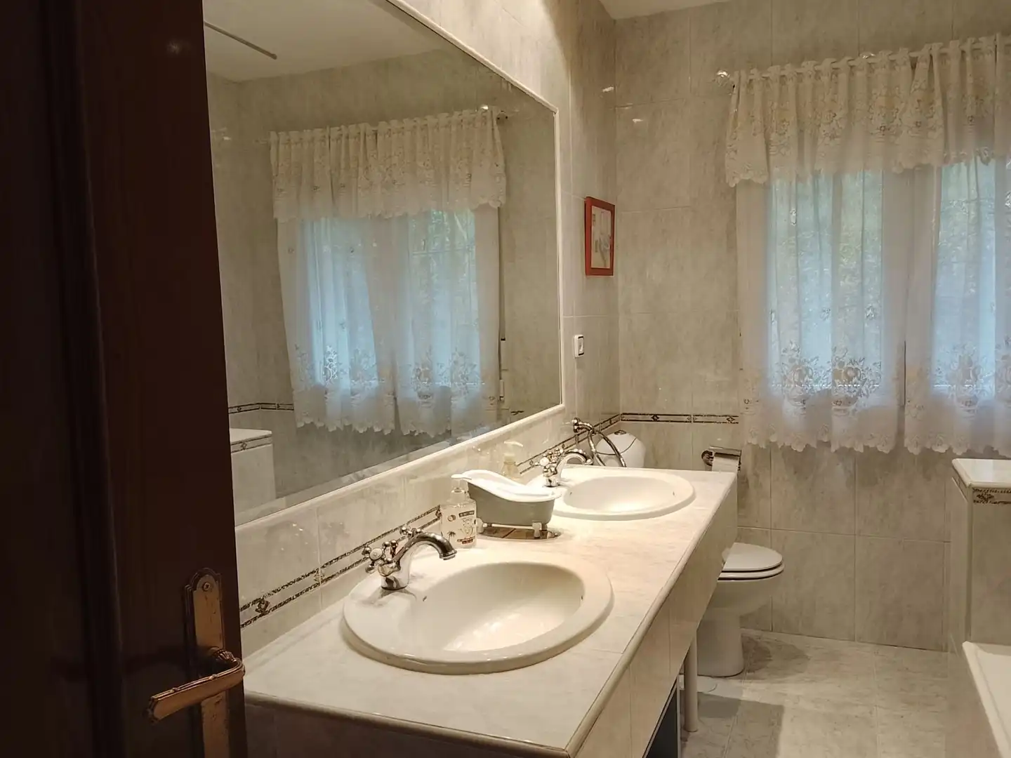Badezimmer von Maisonette zum Verkauf in Valdemaqueda mit Heizung, Privatgarten und Terrasse