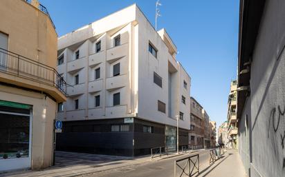 Exterior view of Flat for sale in  Granada Capital