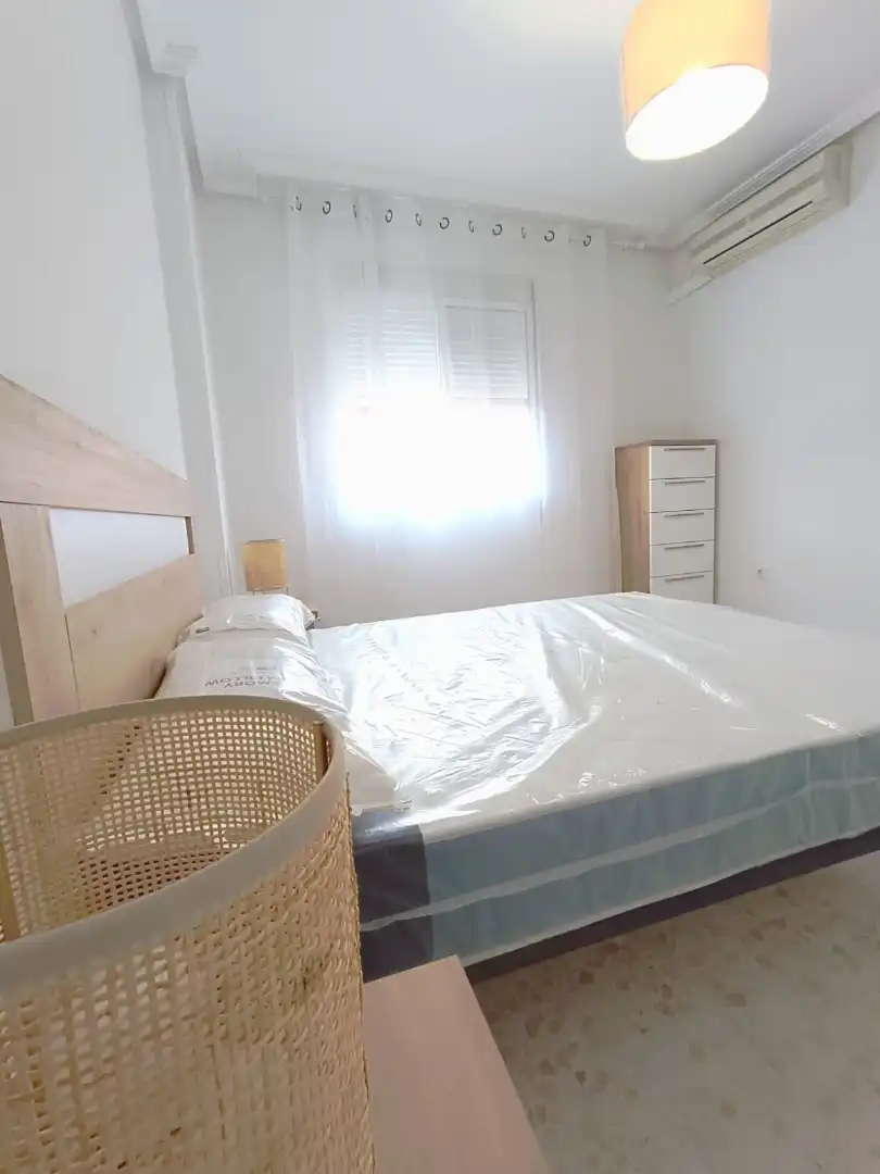 Schlafzimmer von Wohnung zur Miete in Badajoz mit Klimaanlage, Möbliert und Ofen
