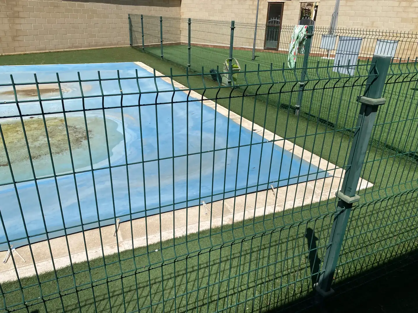 Piscina de Casa adosada en venta en Carrión de Calatrava con Aire acondicionado, Calefacción y Piscina