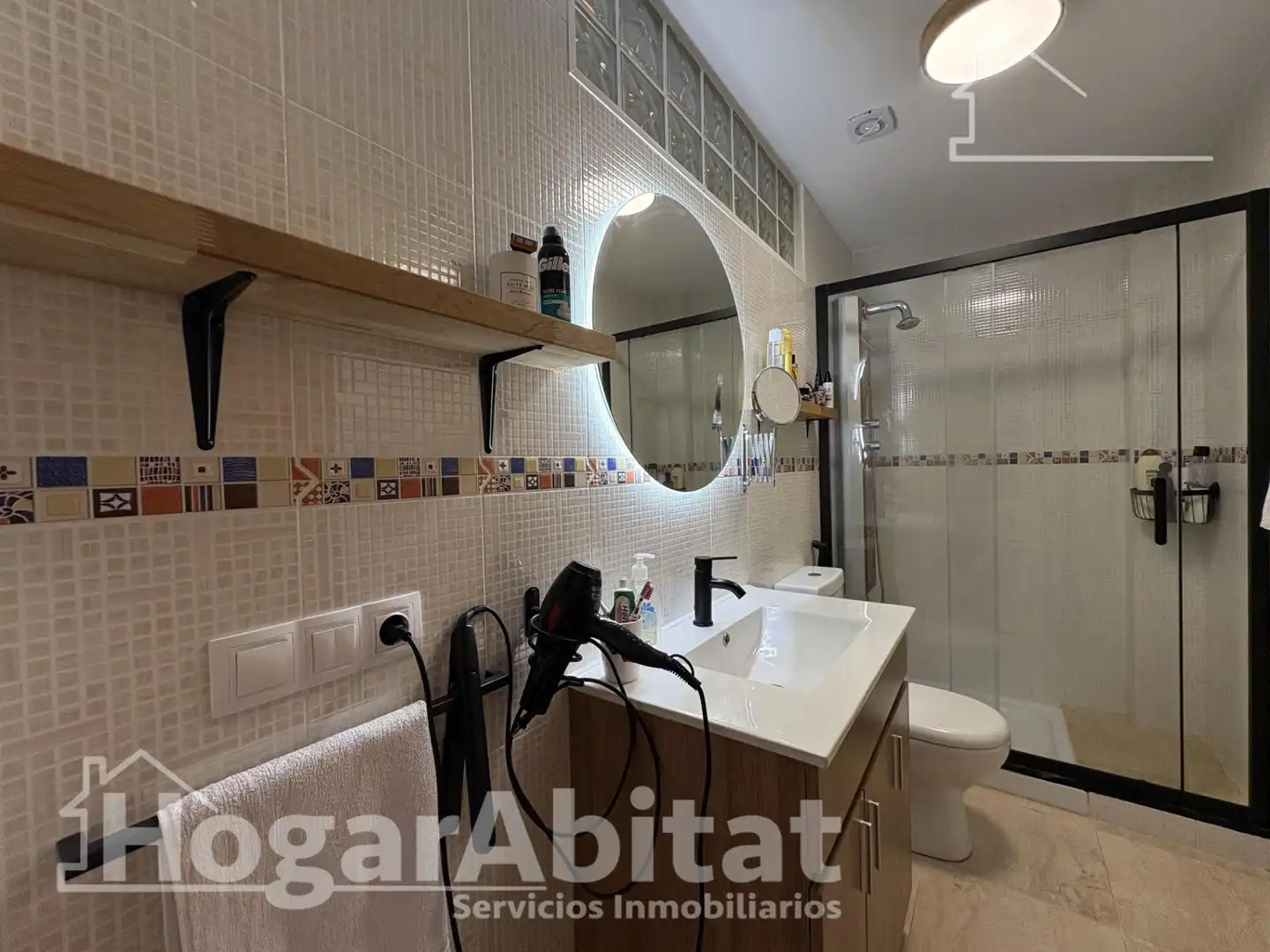 Baño de Piso en venta en Tavernes de la Valldigna con Terraza y Balcón