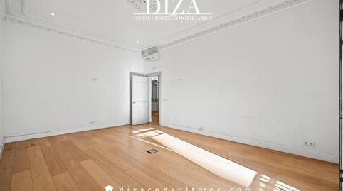 Photo 5 of Flat for sale in De Montalbán, Jerónimos, Madrid