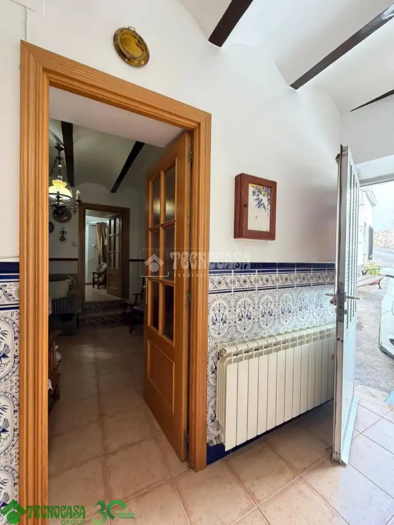 Casa adosada en venta en Santa Cruz de la Zarza con Calefacción, Terraza y Amueblado