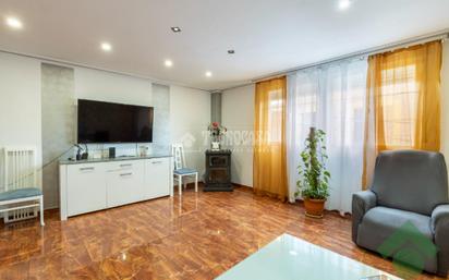 Sala d'estar de Casa adosada en venda en Pulianas