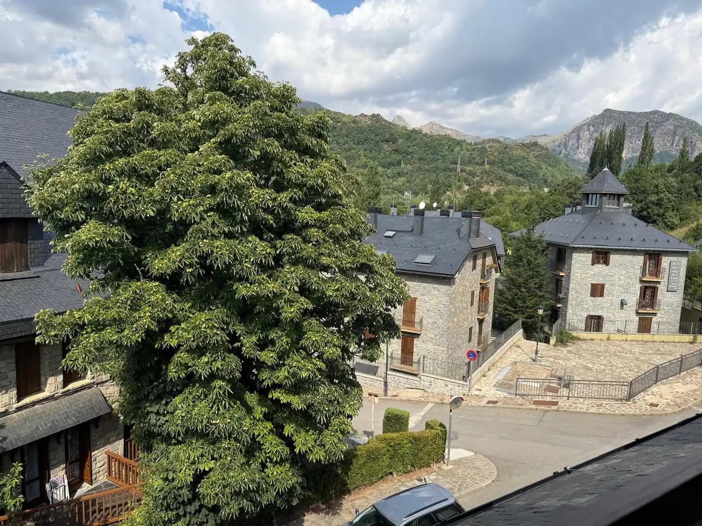 Vista exterior de Piso en venta en Panticosa con Calefacción, Parquet y Amueblado