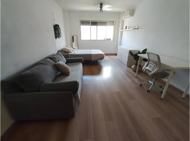 Piso en Alquiler en Calle FRAY JUAN SANCHEZ COTAN en Cartuja