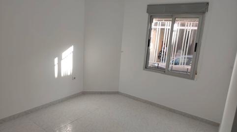 Foto 5 von Erdgeschoss zum Verkauf in Yunquera de Henares, Guadalajara