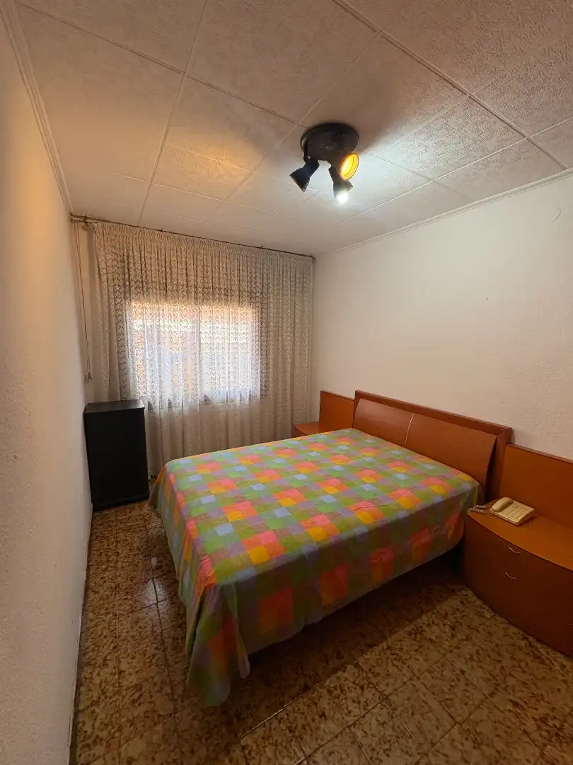 Schlafzimmer von Wohnung zum Verkauf in Badalona mit Balkon