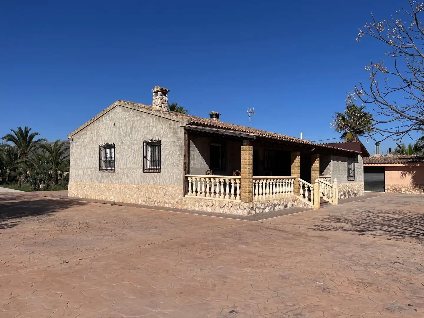 Exterior view of Houses for sale in Aspe  with Terrace, Swimming Pool and Furnished