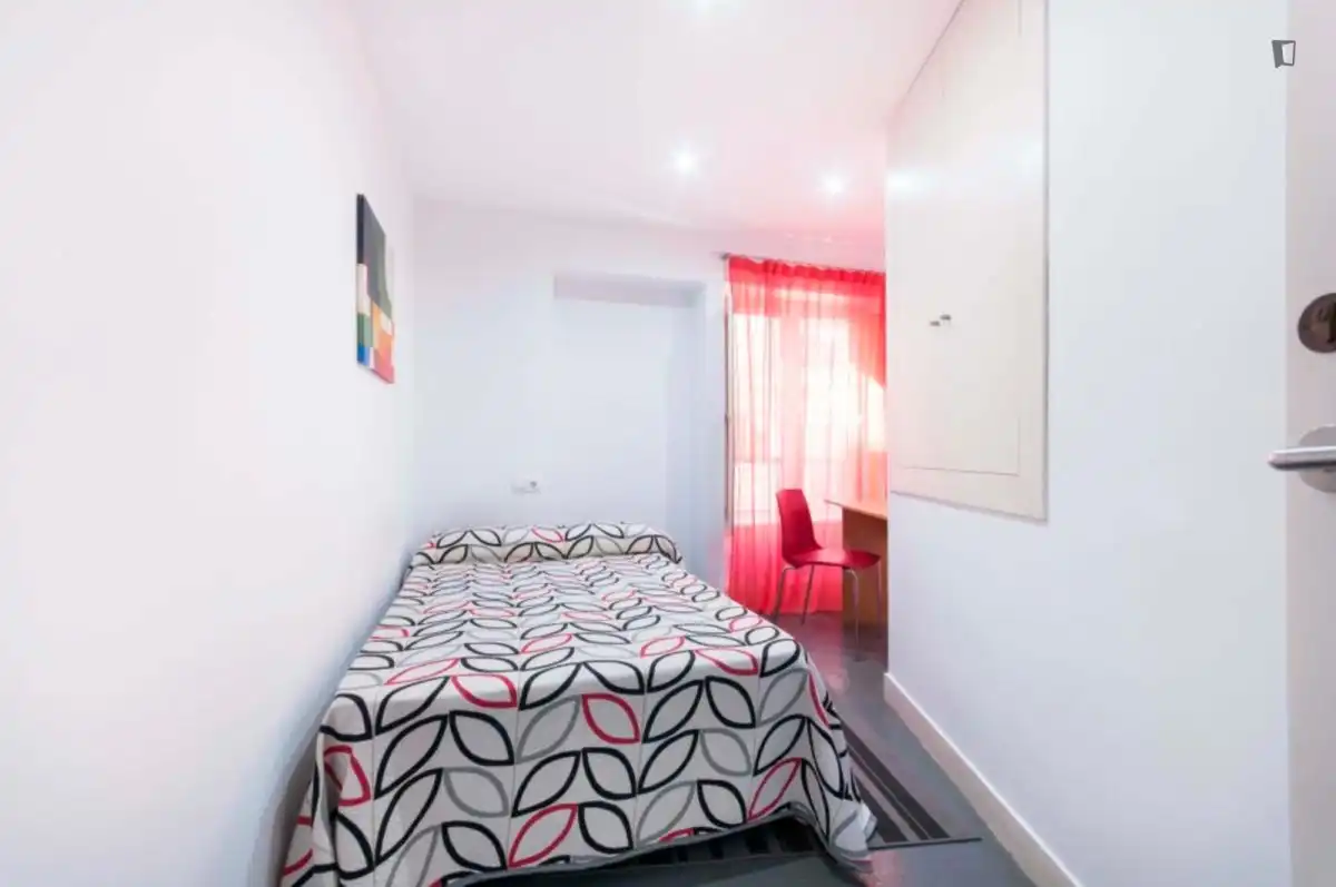 Habitación de Apartamento para compartir en Alicante / Alacant con Aire acondicionado, Calefacción y Amueblado