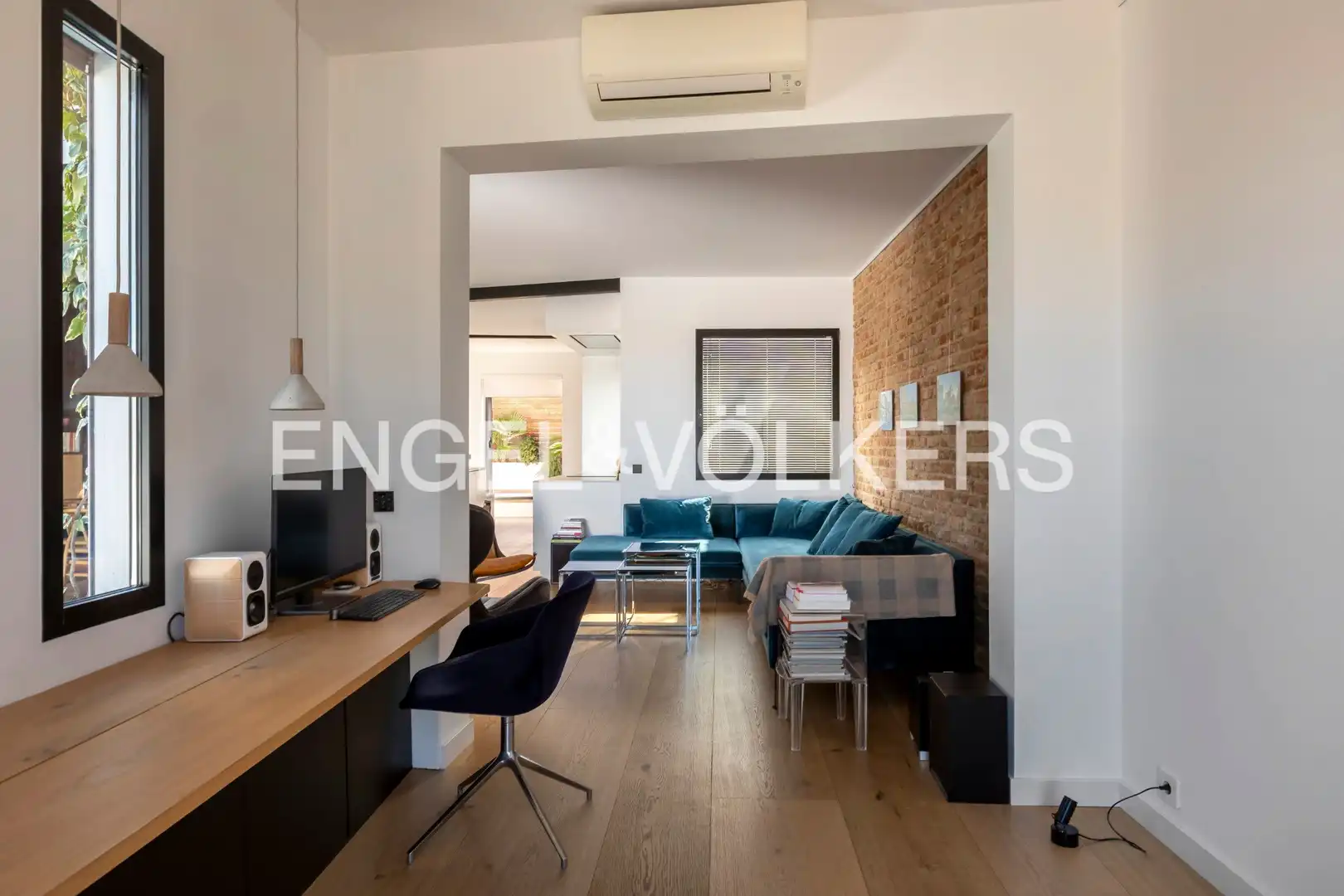 Sala d'estar de Àtic en venda en Madrid amb Aire condicionat, Calefacció i Terrassa