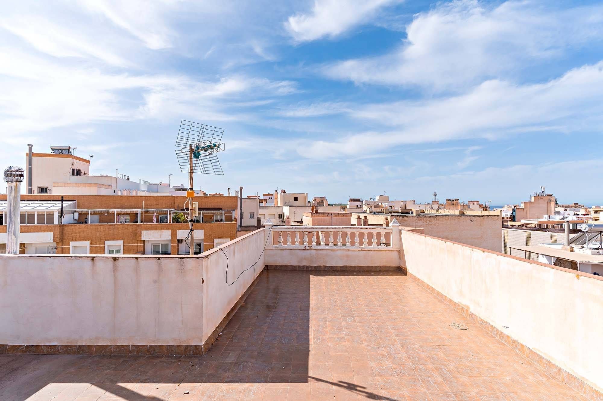Terrassa de Casa o xalet en venda en Adra