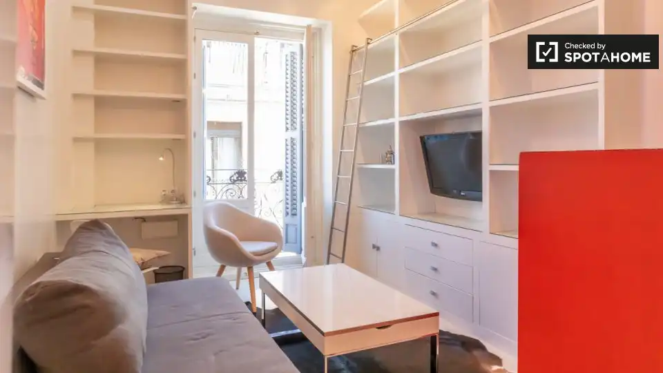 Wohnung mit Terrasse zur Miete in Centro