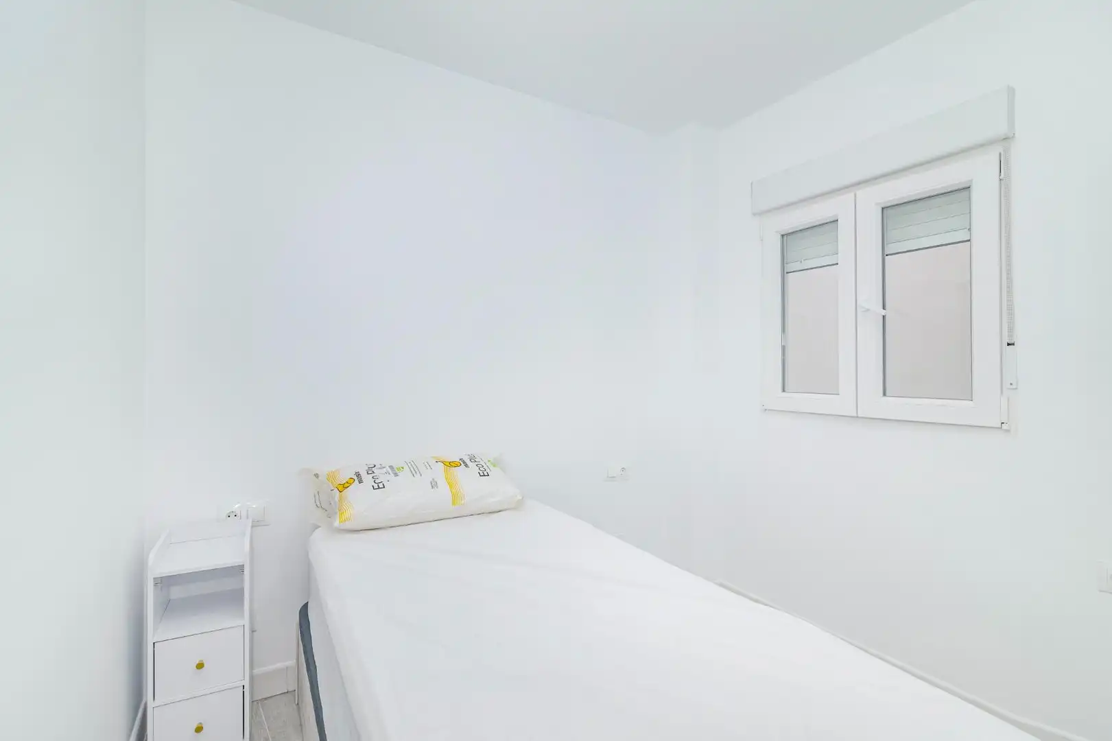 Schlafzimmer von Wohnung zur Miete in Granada mit Möbliert und Alarm