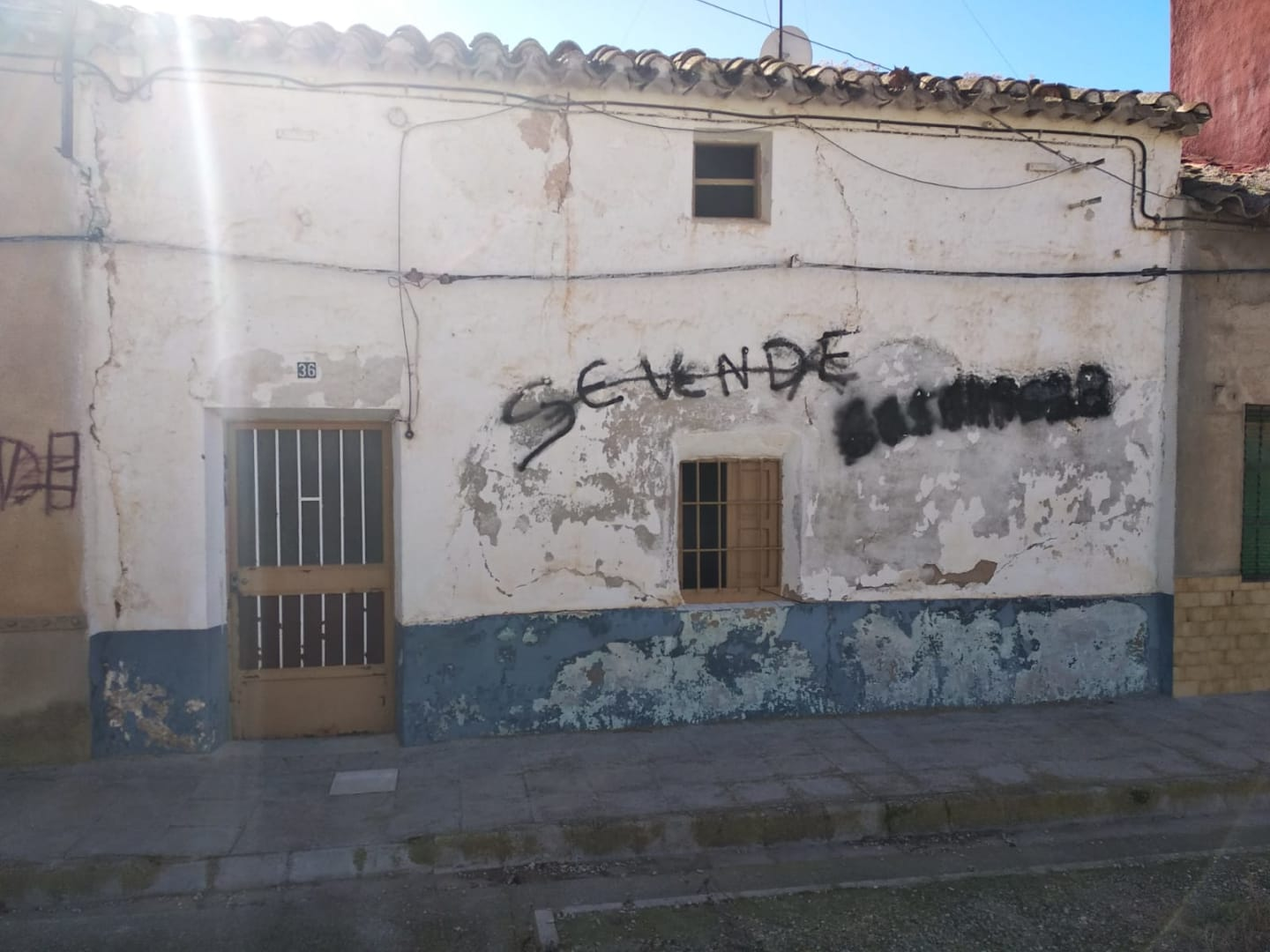 Vista exterior de Casa o xalet en venda en La Gineta