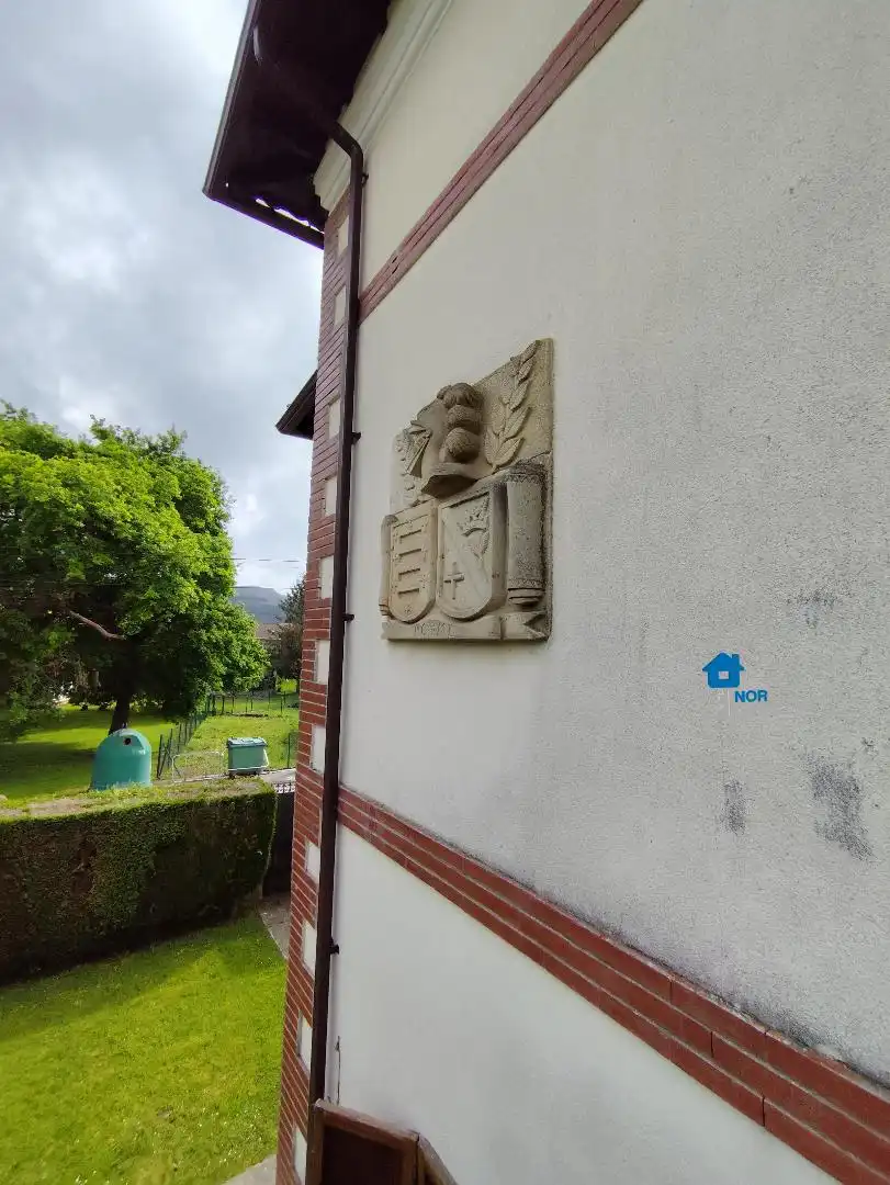 Vista exterior de Casa o xalet en venda en Liendo amb Terrassa i Traster