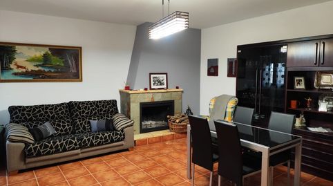 VIVIENDA REFORMADA; LISTA PARA ENTRAR A VIVIR.