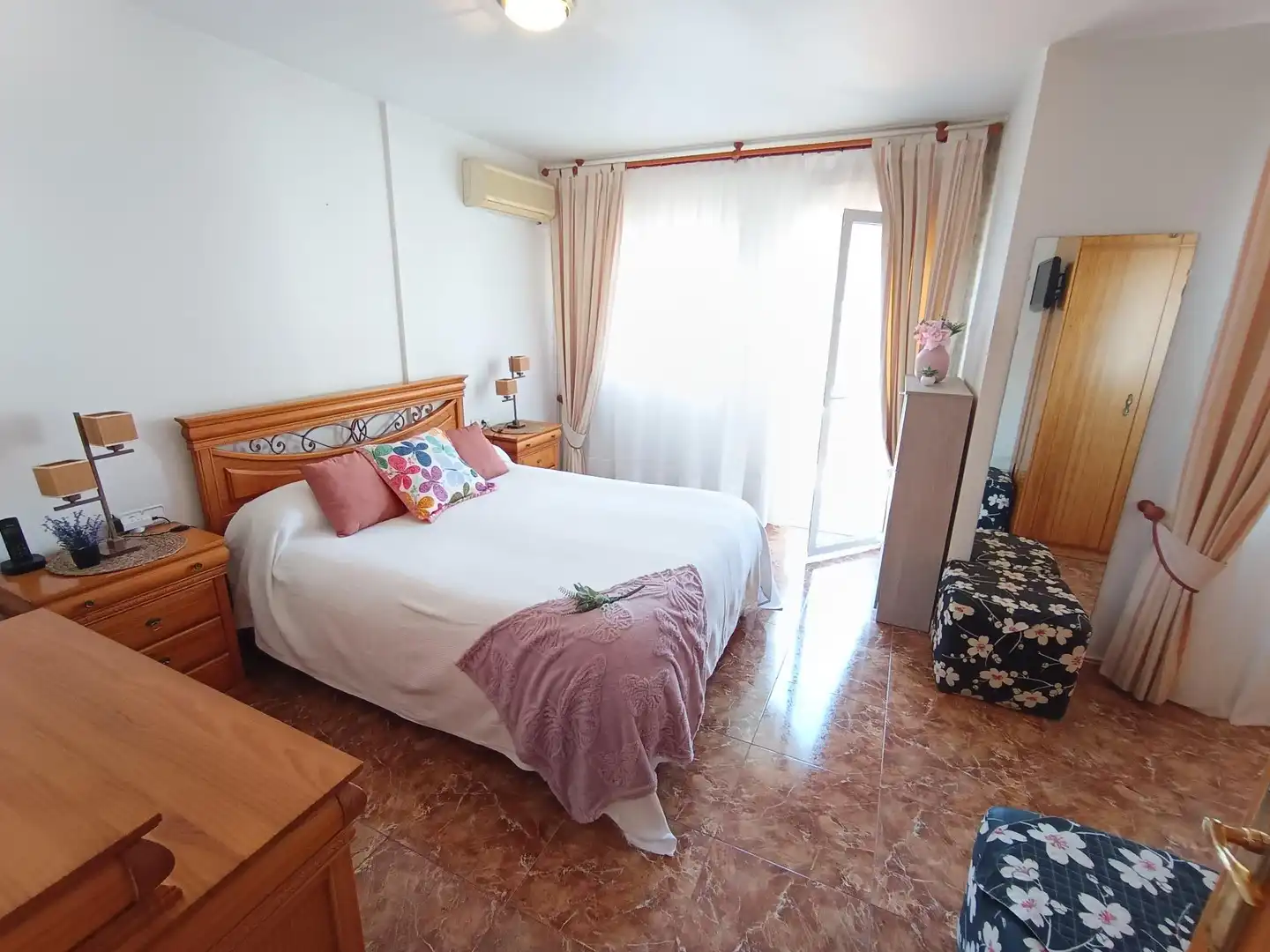 Schlafzimmer von Einfamilien-Reihenhaus zum Verkauf in Ulea mit Klimaanlage, Heizung und Terrasse