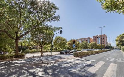 Exterior view of Flat for sale in  Granada Capital  with Terrace and Balcony