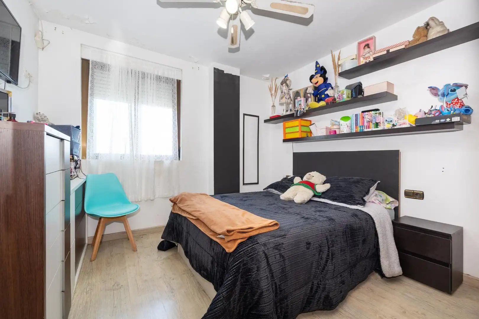 Bedroom of Flat for sale in La Zubia  with Air Conditioner, Storage room and Balcony