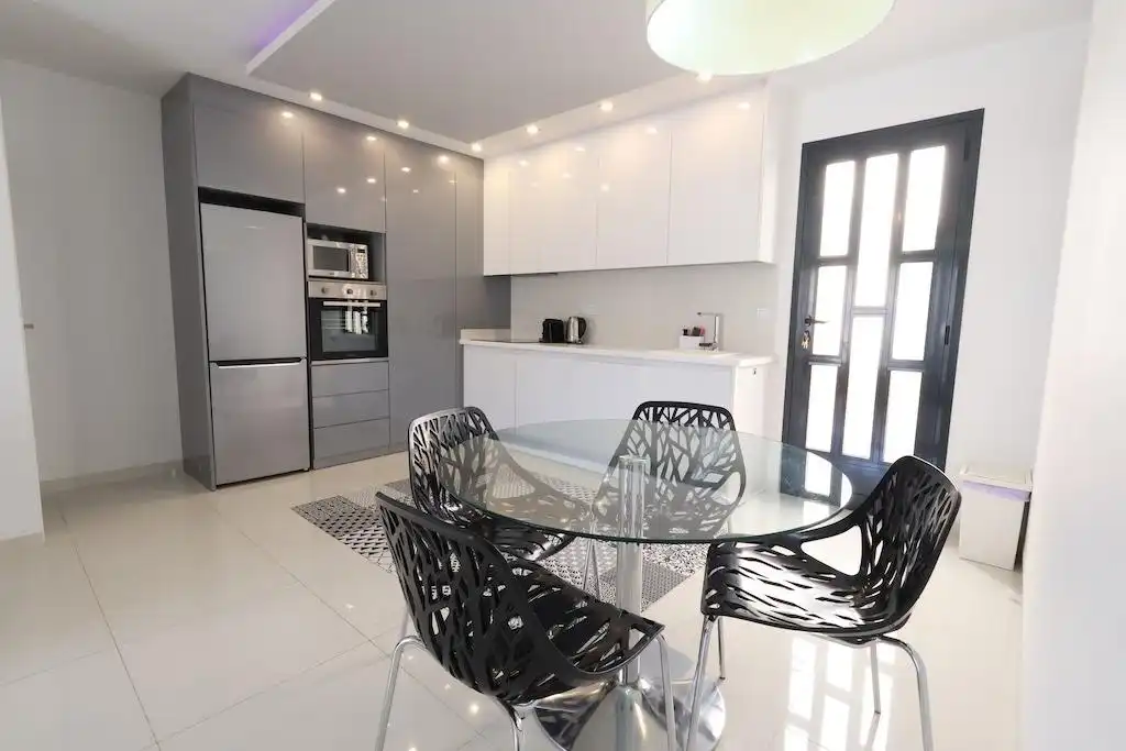 Cuina de Apartament en venda en Pilar de la Horadada amb Terrassa