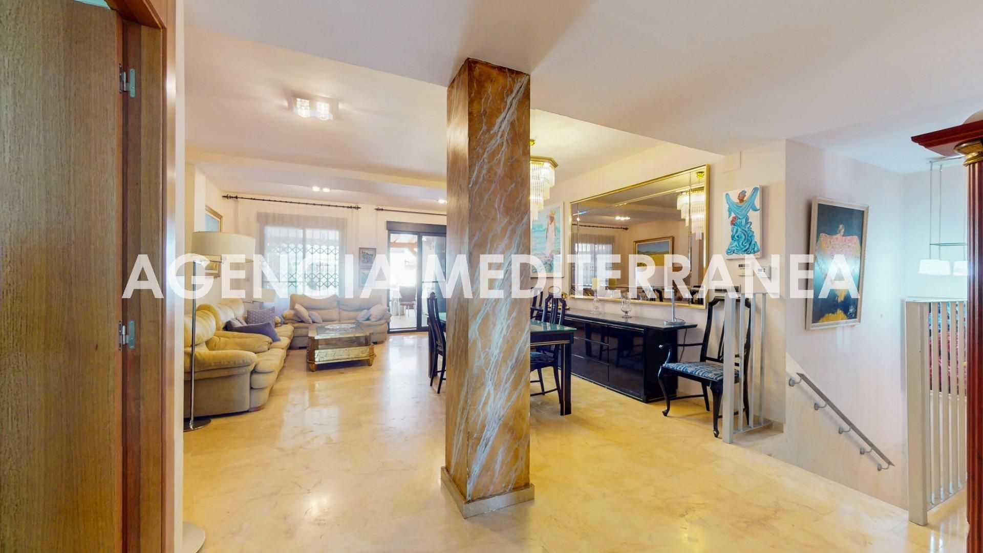 Duplex for sale in  Valencia Capital