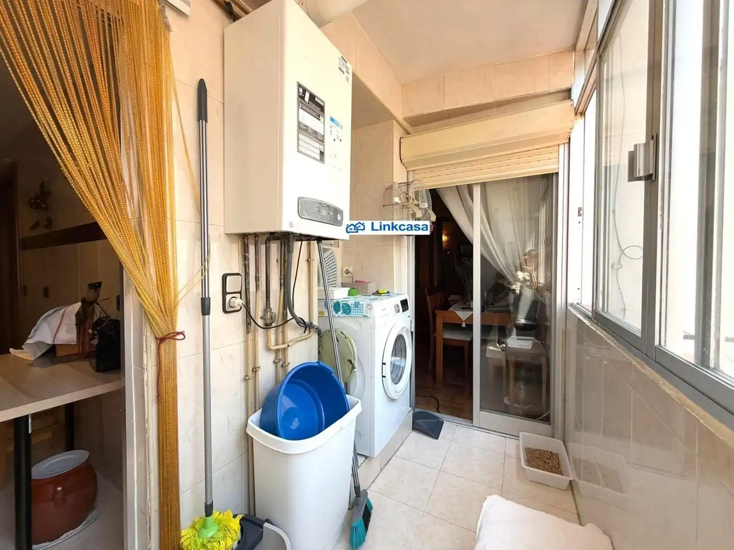 Cocina de Piso en venta en Madrid con Calefacción, Terraza y Alarma