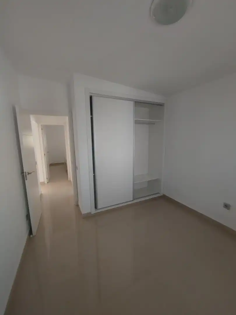 Dormitori de Casa adosada de lloguer en San Bartolomé de Tirajana amb Aire condicionat, Jardí privat i Terrassa