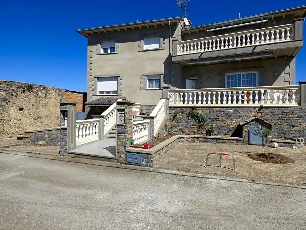 Casa o chalet en venta en C. la Corona, 2-20, Aínsa-Sobrarbe
