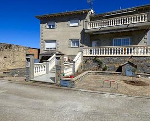 Vista exterior de Casa o xalet en venda en Aínsa-Sobrarbe amb Terrassa