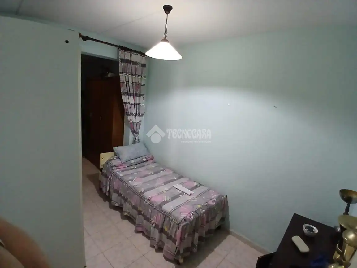 Dormitori de Casa o xalet en venda en Badajoz amb Aire condicionat i Terrassa