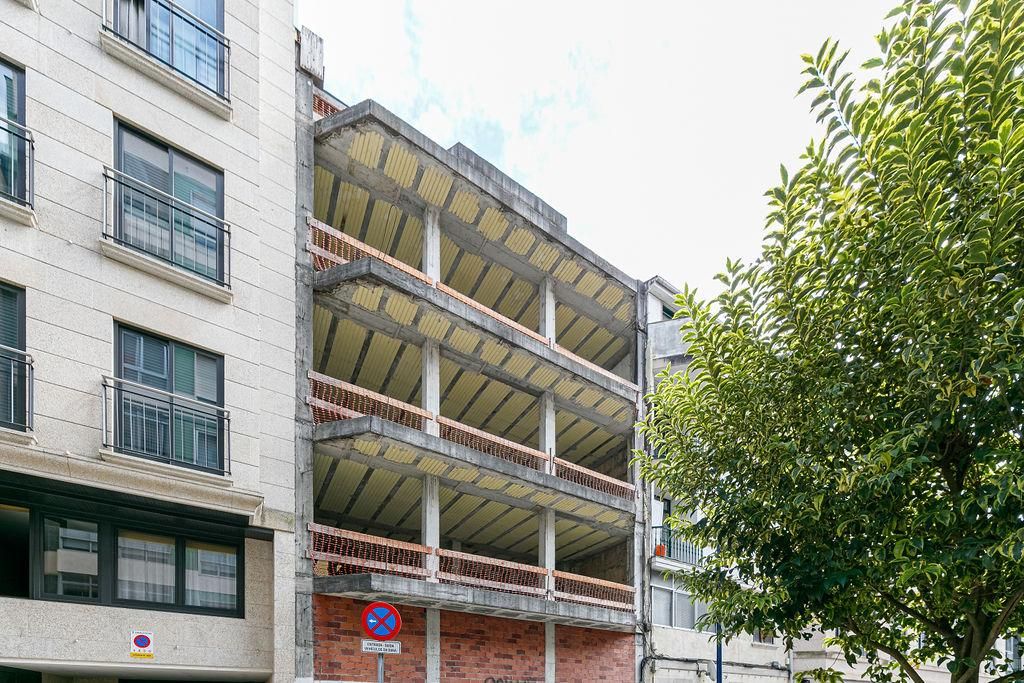 Exterior view of Building for sale in Vigo 