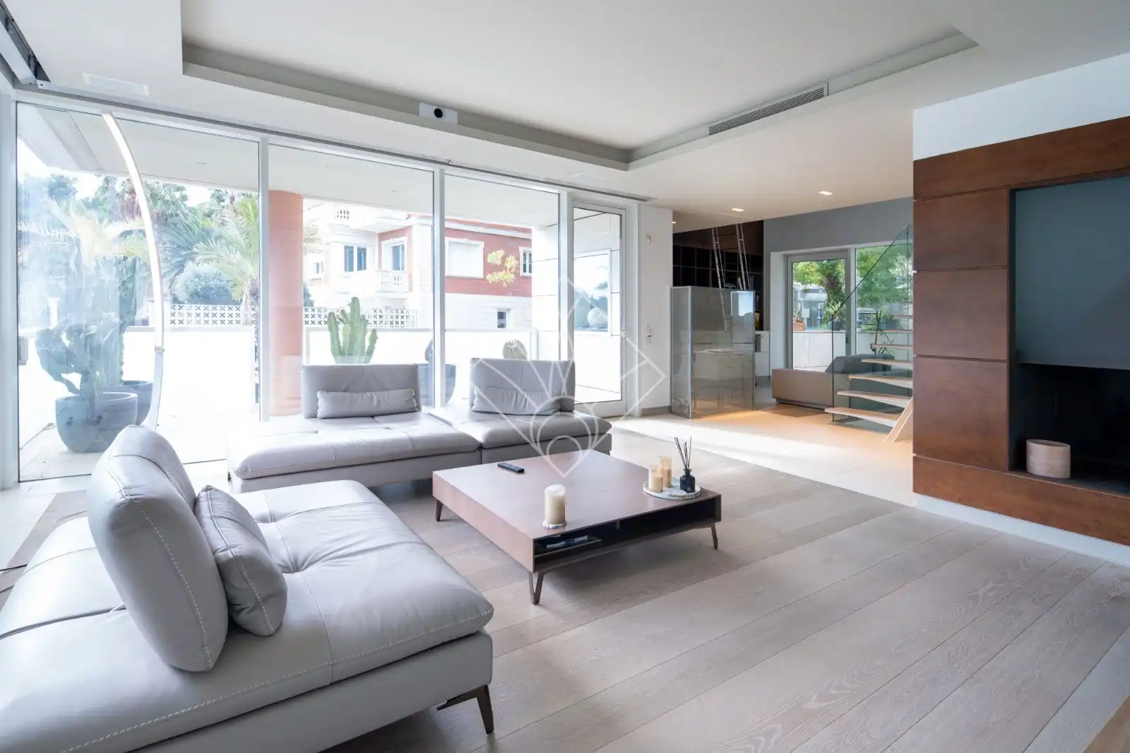 Living room of Houses for sale in Barcelona  with Air Conditioner, Heating and Terrace