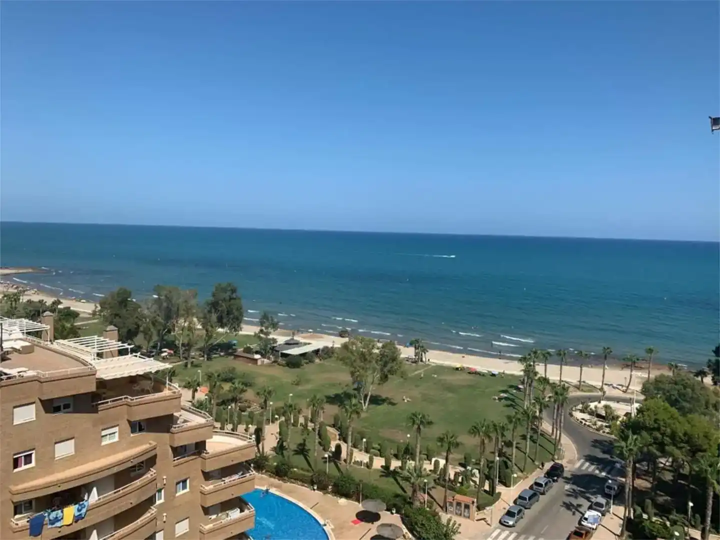 Vista exterior de Piso de alquiler en Oropesa del Mar / Orpesa con Aire acondicionado, Piscina y Amueblado