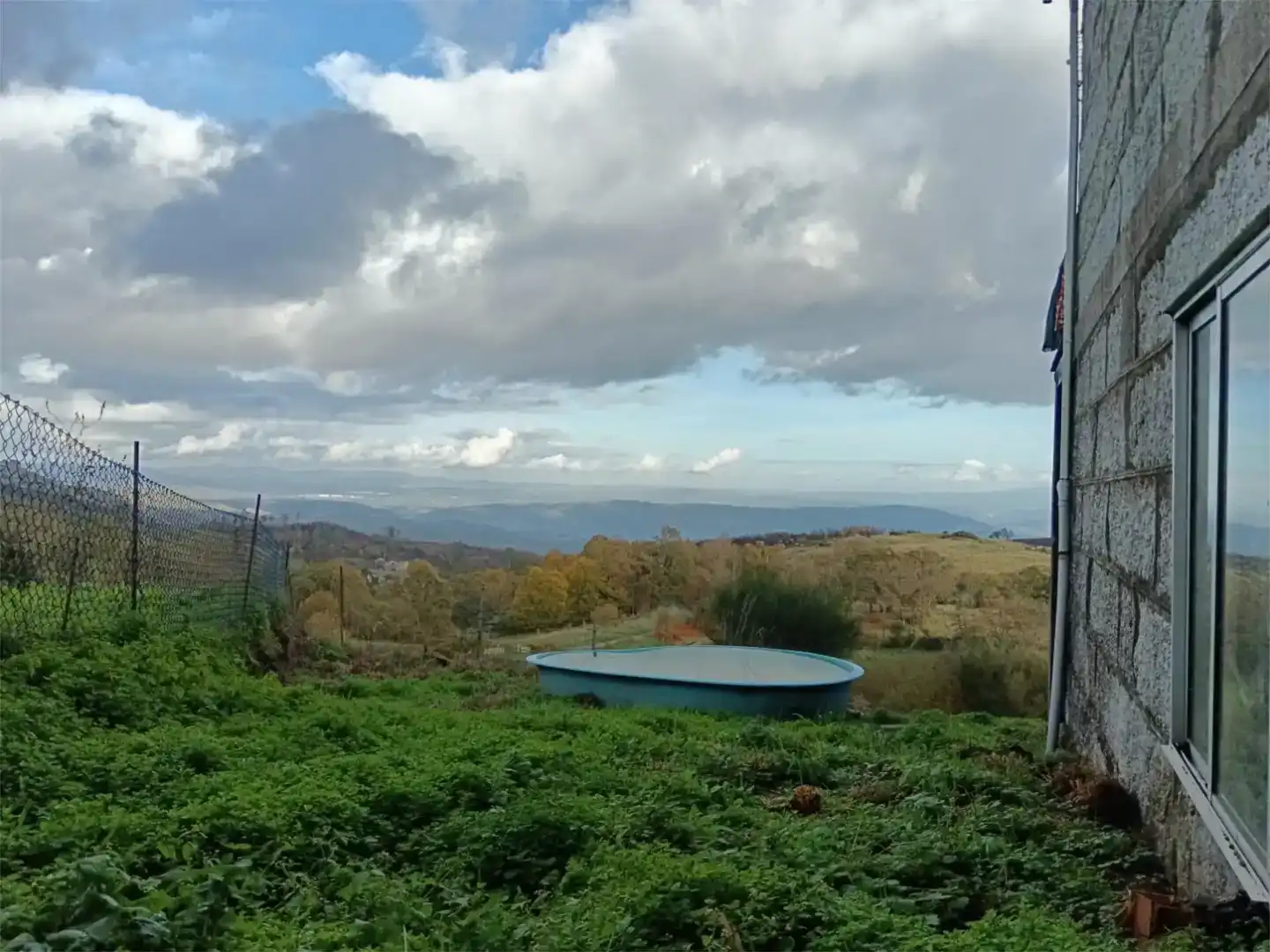Wohnung zur Miete in Carballeda de Avia mit Privatgarten, Abstellraum und Schwimmbad