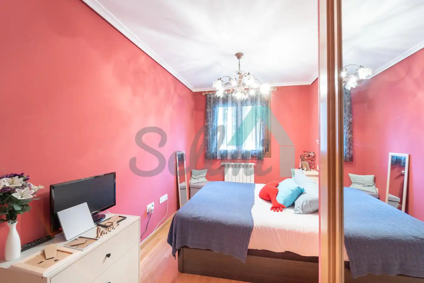 Habitación de Piso en venta en Somiedo con Calefacción, Parquet y Terraza