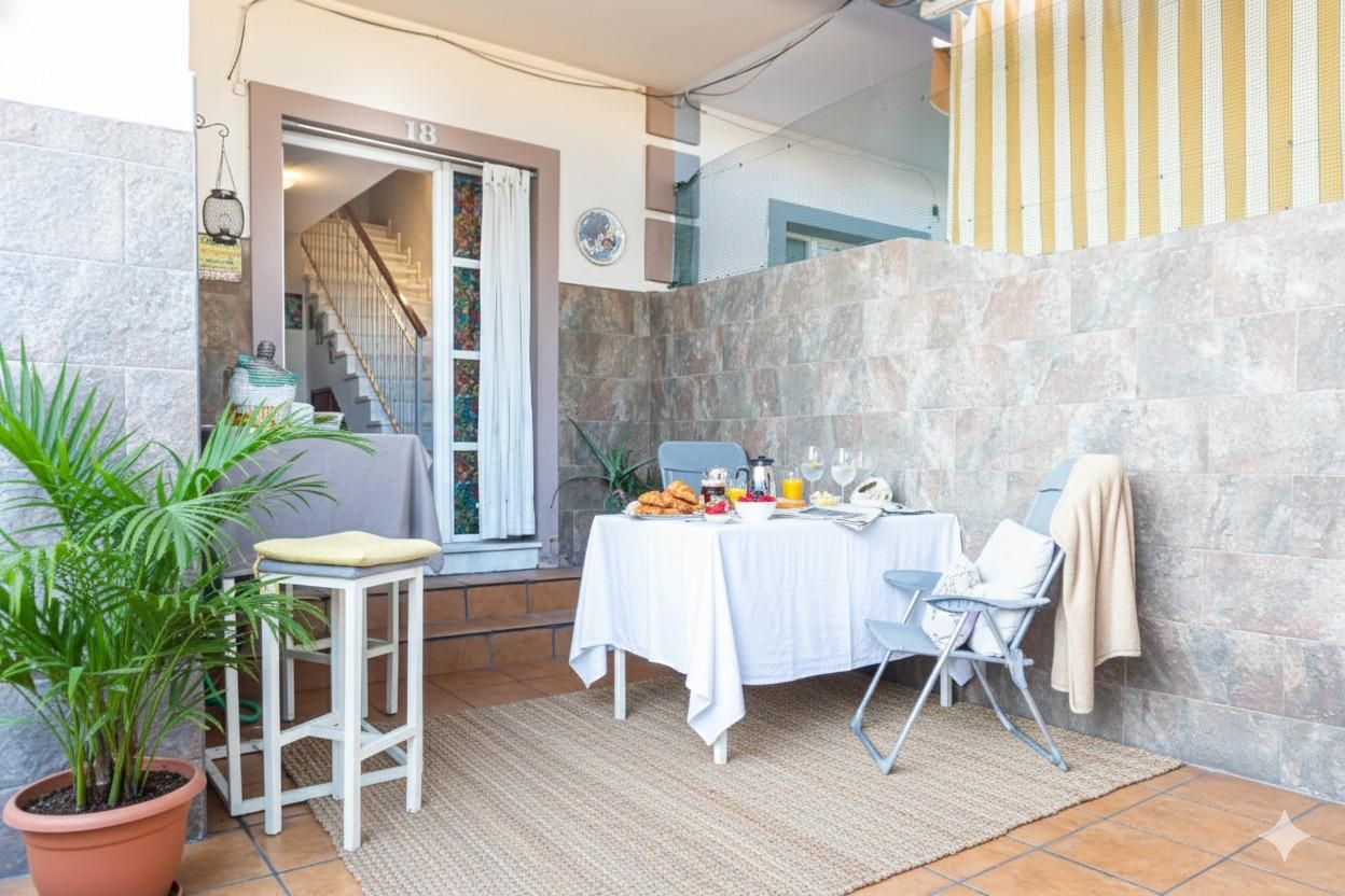 Single-family semi-detached for sale in Calle NTRA SRA DOLORES, Centro