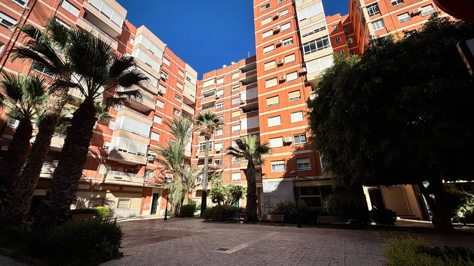 Vista exterior de Pis en venda en Cartagena amb Terrassa i Moblat