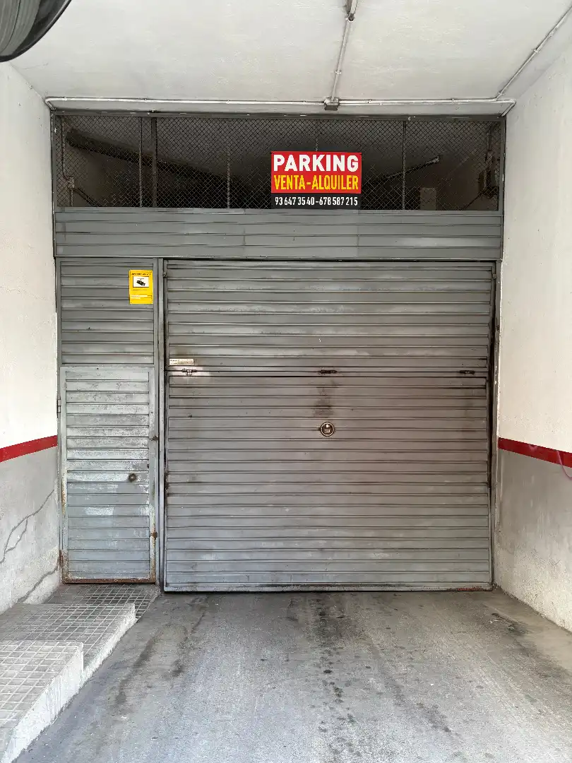 Individuel à louer à Carrer de Ferran i Clua 27