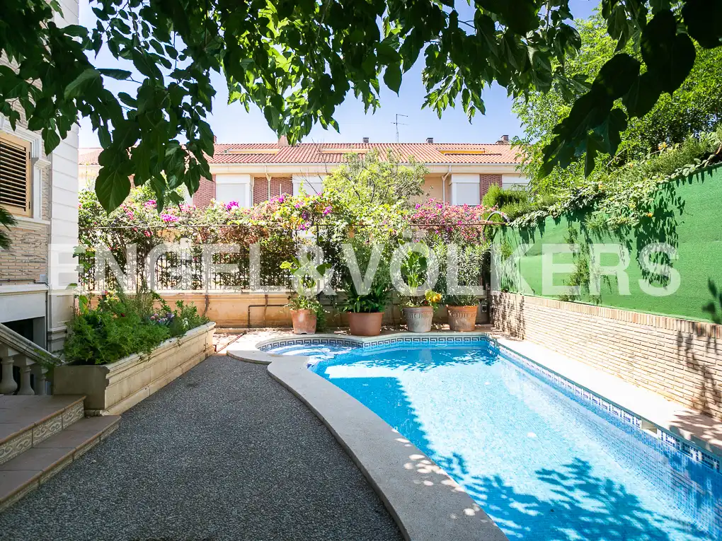 Piscina de Casa o chalet en venta en Picanya con Aire acondicionado, Calefacción y Jardín privado
