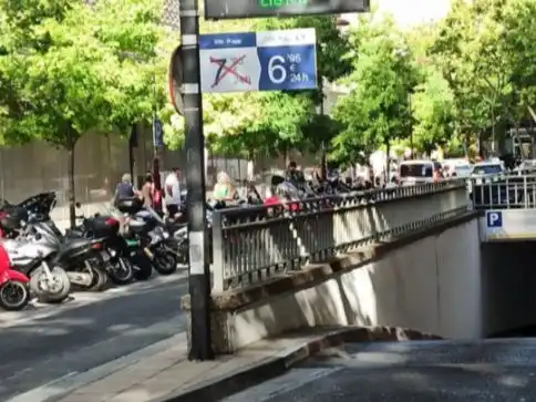 Moto de lloguer a Paseo las damas 20, imagen 6