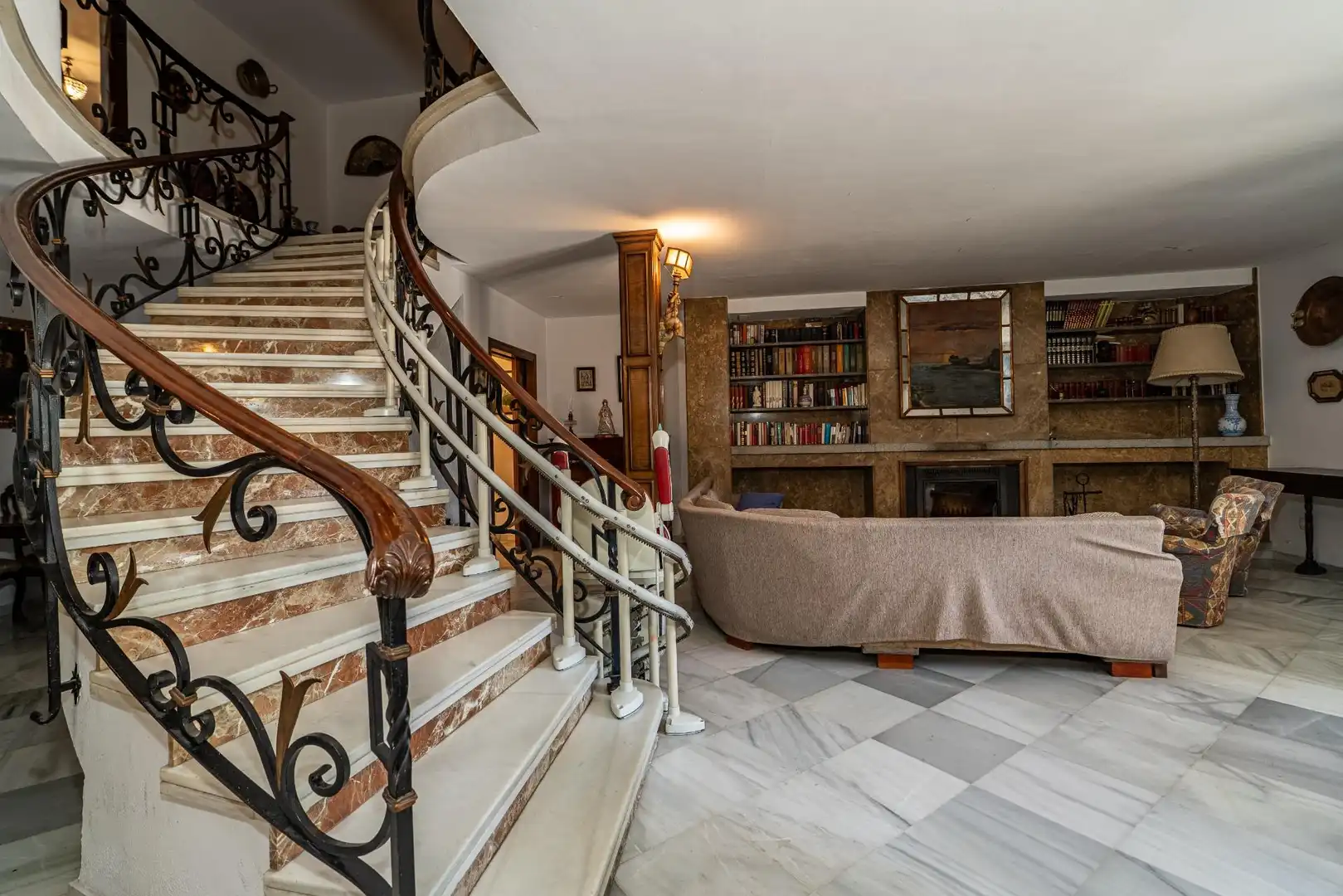 Casa o xalet en venda en Valencina de la Concepción amb Aire condicionat, Jardí privat i Piscina