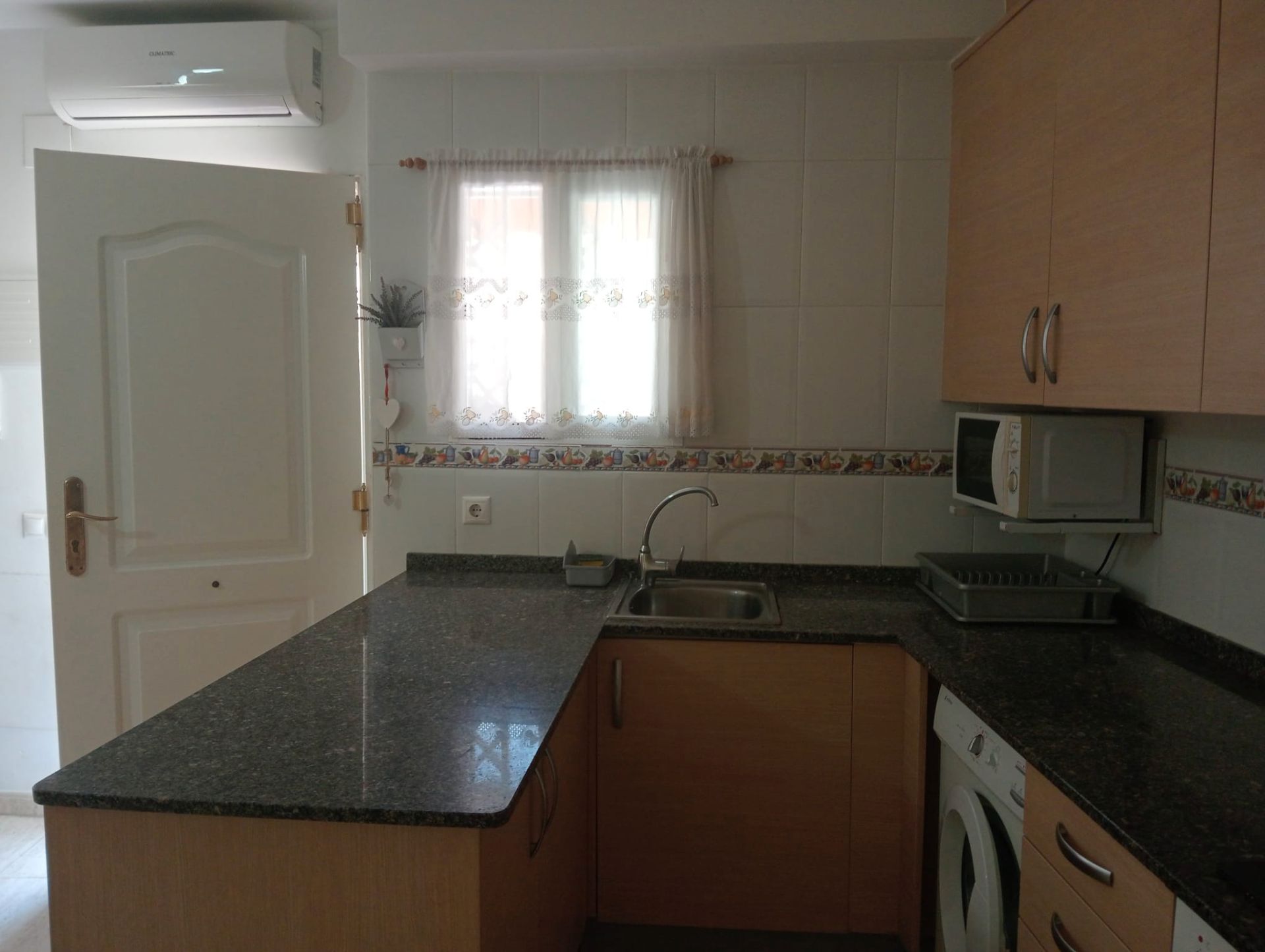 Kitchen of Planta baja to rent in Benicarló  with Air Conditioner, Furnished and Oven
