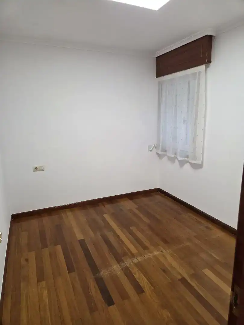 Schlafzimmer von Wohnung zur Miete in Narón