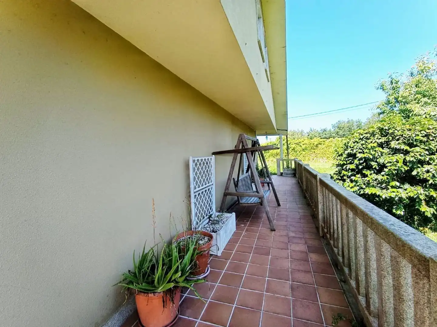 Terrassa de Casa o xalet en venda en Pontevedra Capital  amb Jardí privat, Terrassa i Traster