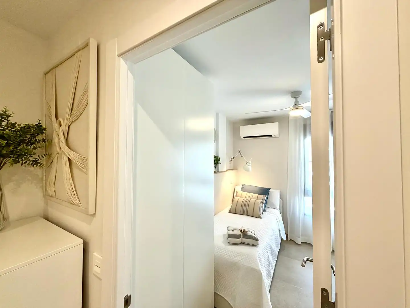 Bedroom of Flat for rent in Almuñécar  with Air Conditioner, Heating and Terrace