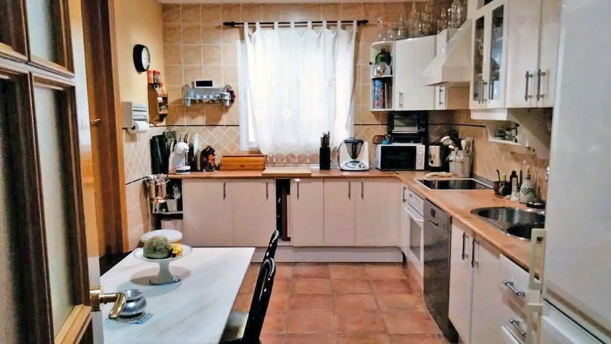 Cuina de Casa o xalet en venda en Albolote amb Aire condicionat, Calefacció i Jardí privat