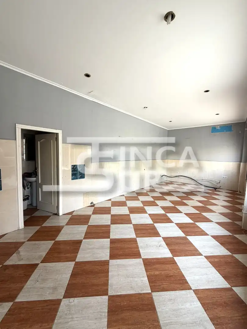 Local comercial en venta en Avenida Luis Buñuel 6, imagen 7