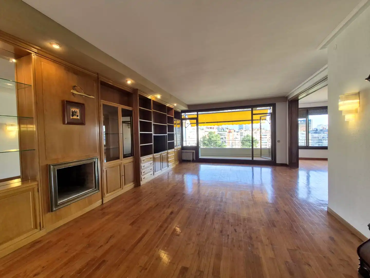 Wohnzimmer von Wohnung zur Miete in Barcelona mit Klimaanlage, Heizung und Parkett